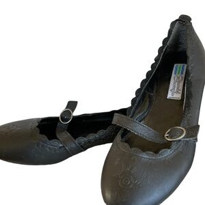 Arnold Churgen Leather Shoes Size 36